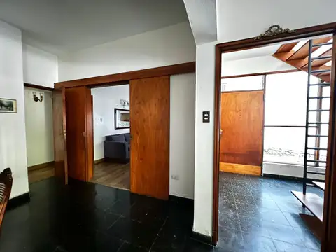Depto Tipo Casa en Venta 68 años