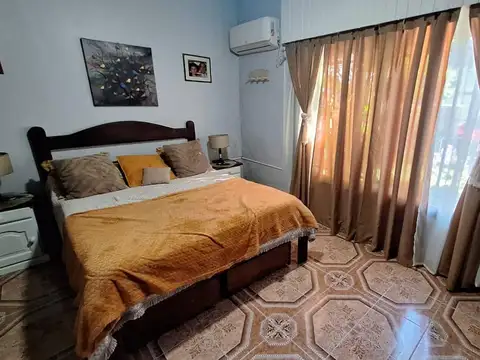 Depto Tipo Casa 5 ambientes con 2 baños