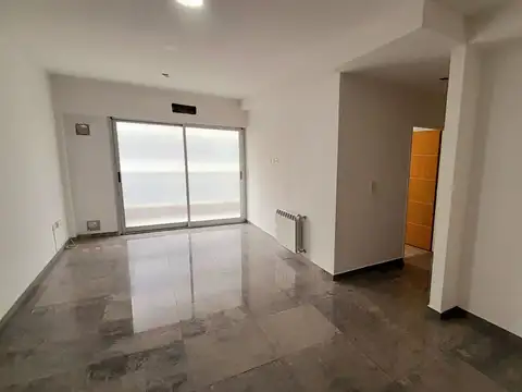 Florida Mitre - A mts. de Av. Maipú - Excelente Departamento 3 amb al Frente con amplio balcón!
