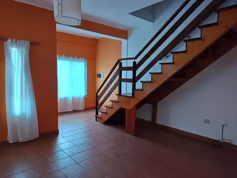 Casa en Venta en Garin, USD 150.000