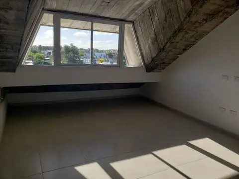 Monteagudo 5400, Piso 2