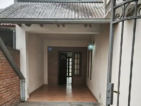Casa en Venta en Barrio Granadero Baigorria, USD 250.000