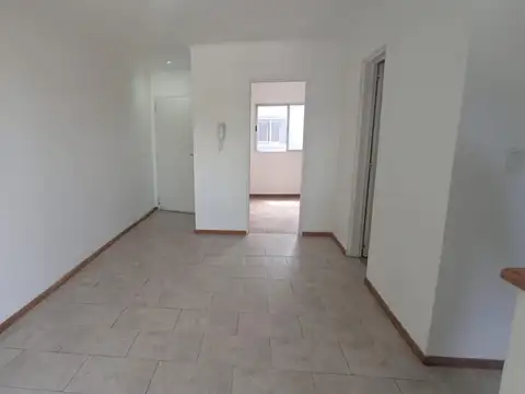 DEPARTAMENTO 2 AMBIENTES C/TERRAZA Y LAV.