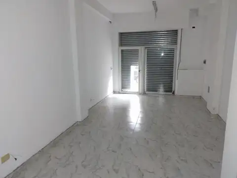 Local en Alquiler en Caseros, $ 750.000