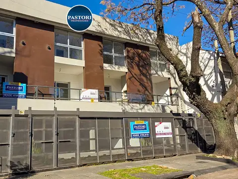Depto Tipo Casa en Venta de 2 dormitorios