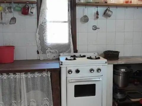 Venta Chacra 3 Ha con 2 casas. Sobre Asfalto en Ranchos, Bs. As.