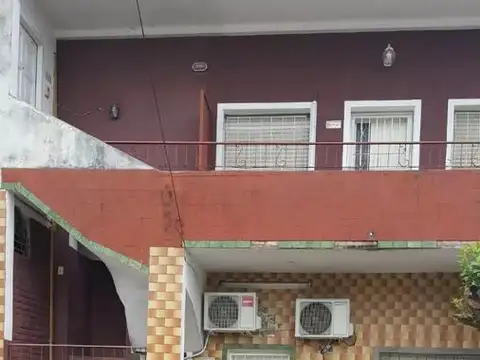 Paso e/ Curupaytí y O'Gorman