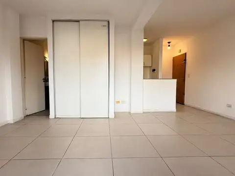 Departamento en Alquiler en Caseros, $ 430.000