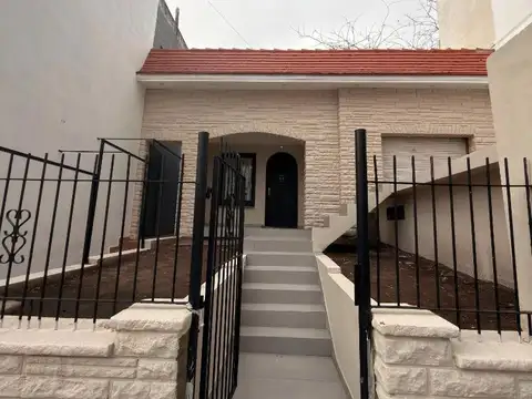 Depto Tipo Casa en Venta en Chauvin, USD 130.000