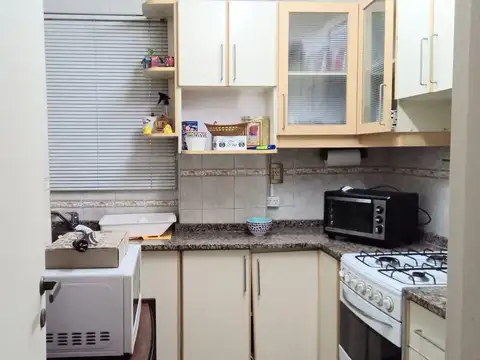Departamento 4 ambientes con 2 baños
