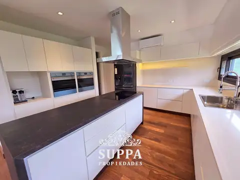 Casa en Venta al Noreste