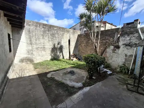 Depto Tipo Casa en Alquiler de Monoambiente