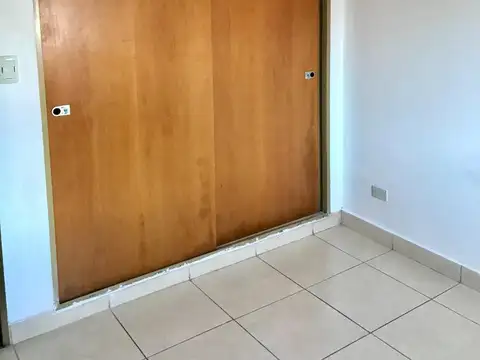 Departamento en Alquiler en Burzaco, $ 750.000