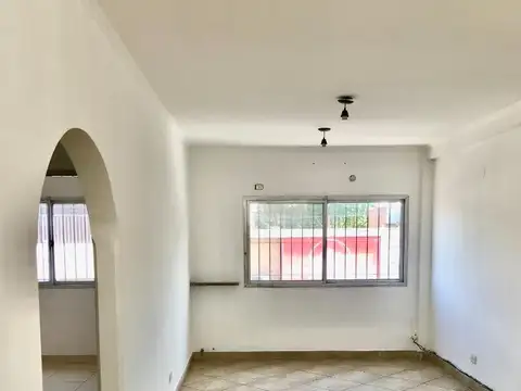 Dpto 3 amb, patio y parrilla- Apto prof o vivienda - Burzaco