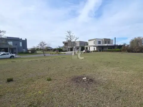 Terreno en Venta en El Cantón - Norte, USD 160.000