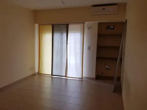 Departamento en Alquiler en Caseros, $ 550.000
