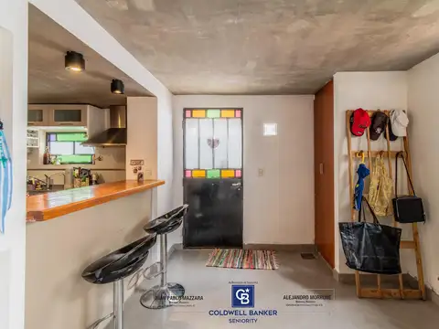 Depto Tipo Casa 4 ambientes con 2 baños