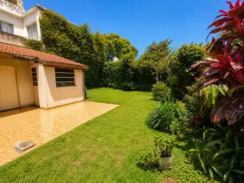 Casa en Venta con 1 cochera