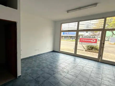 Local en alquiler sobre Av. Santa Fe al 1200