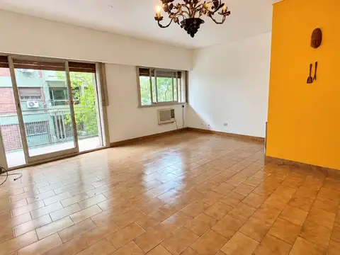 DEPARTAMENTO 3 AMB AL FRENTE C/GUARDACOCHE FLORES