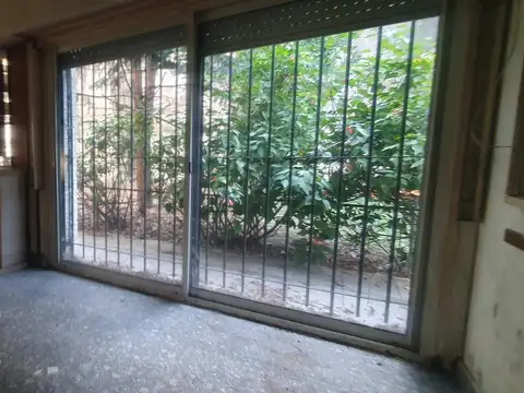 Casa 9 ambientes con 3 baños
