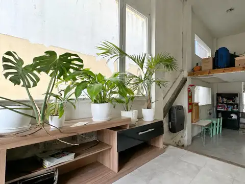 CASA VENTA 6 AMBIENTES 2 PLANTAS VICENTE LOPEZ