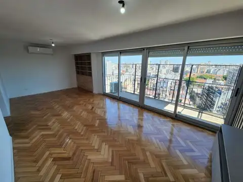 4 AMB C/BALCON PISO ALTO C/COCHERA