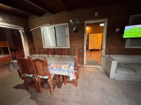 Casa 3 ambientes con 1 baño