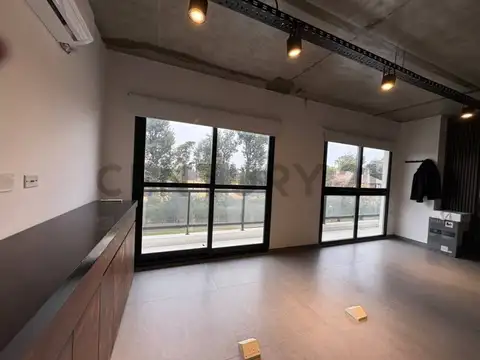 Oficina en Alquiler 1 año
