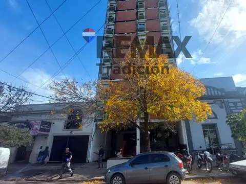 Venta Dpto 3 dormitorios c/ Cochera. Centro Rcia