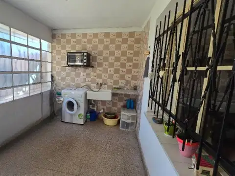 VENTA CASA 2 DORMITORIOS APTA CREDITO COCHERA