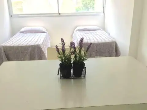 Departamento en Alquiler en Abasto, $ 650.000