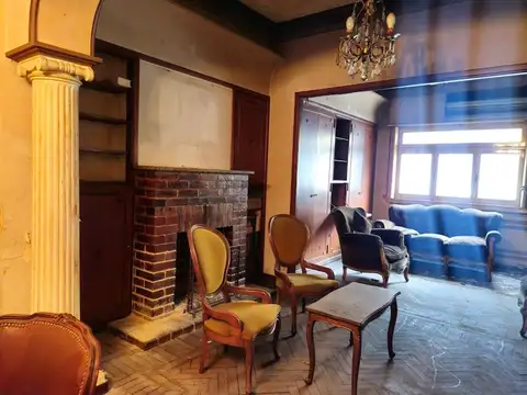 VENTA casa a refaccionar TRES ARROYOS 2800