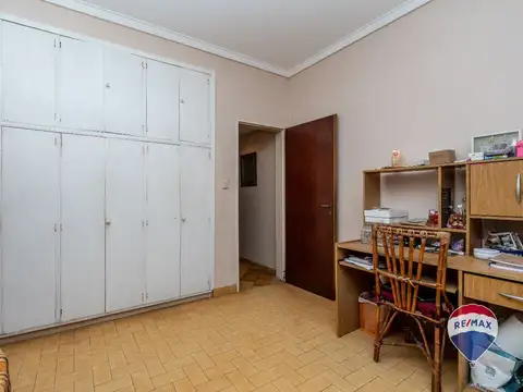 VENTA CASA 2 PLANTAS 5 AMB  PARRILLA  GERLI AVELLA