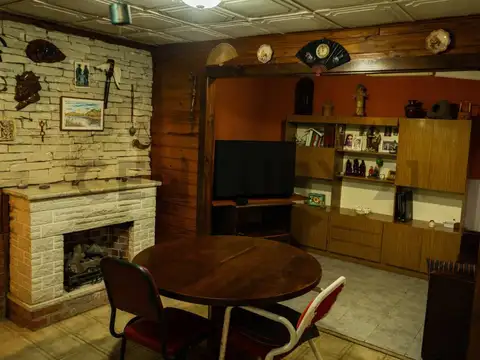 Casa en Venta con 1 cochera