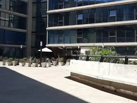 Oficina con cochera, Complejo Empresarial K41, Moreno