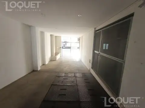 Cochera en alquiler, a metros de Bv Pellegrini, Zona Recoleta, Santa Fe
