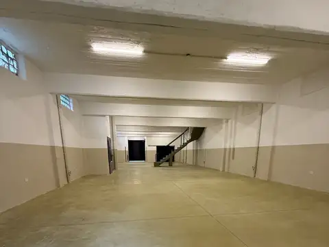 Local en Alquiler en Monte Castro, USD 9.500