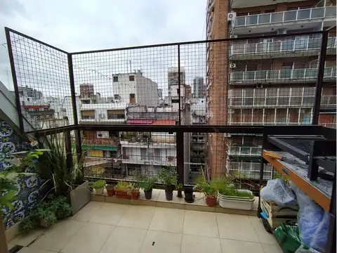 HERMOSO DPTO DE 3 AMB C/DEP + COCHERA - CATEGORIA Y MUCHA LUZ