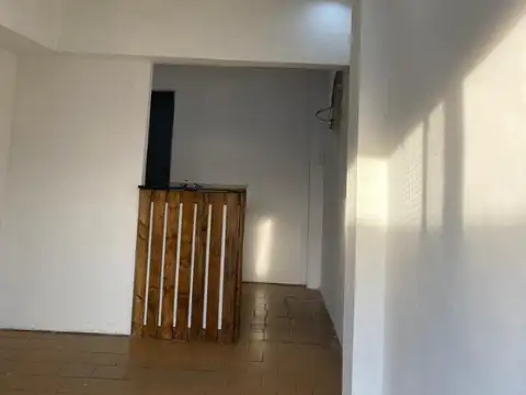 Local en Alquiler en Tiro Suizo, $ 500.000