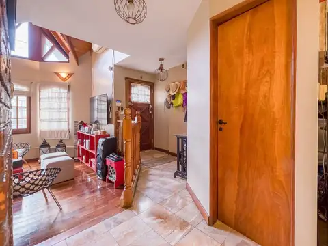 Casa en Venta en Bernal Oeste, USD 213.000