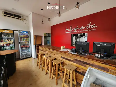 Av. Ángel T. de Alvear 300