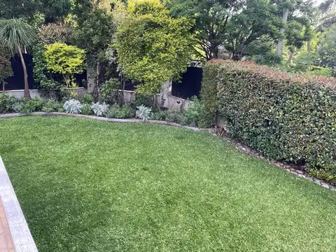 Casa 6 ambientes con 4 baños