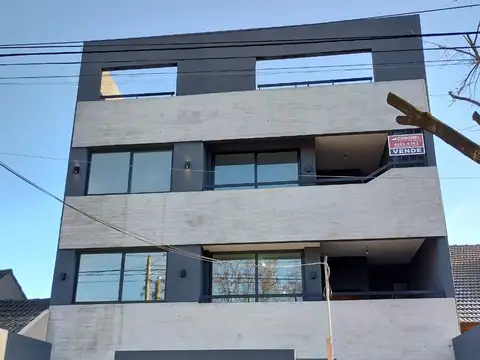 VENTA - Departamento 2 ambientes con amplio balcón, parrilla y cochera - Monte Grande (apto credito)