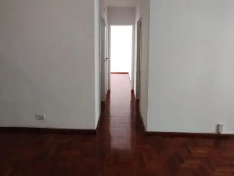 Departamento en Alquiler en Boca, $ 900.000