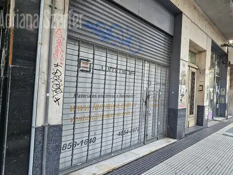 Local  de 55 m2  sobre Av Corrientes  al 5000 -  Apto Gastronomía  - Villa Crespo