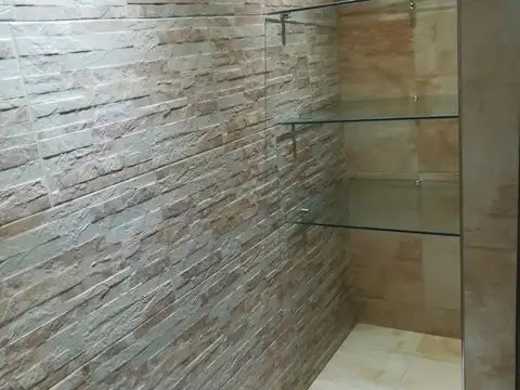 Depto Tipo Casa en Alquiler en Lomas de Zamora, $ 800.000