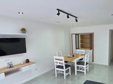 Departamento 2 Ambientes con dependecia y balcón - Zona Centro - Entre Rios al 2000