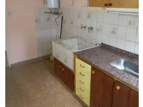 Depto Tipo Casa en Venta en Tablada, USD 38.000