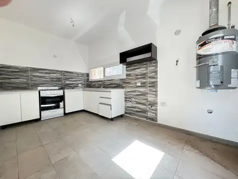 Depto Tipo Casa 7 ambientes con 2 baños